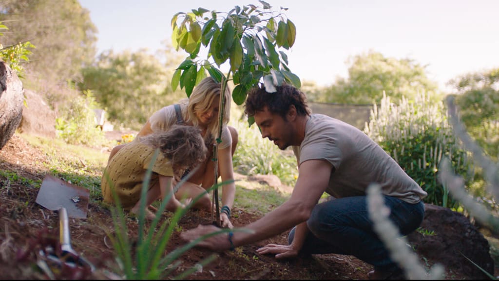 2040 Regeneration Film - Family Planting Tree